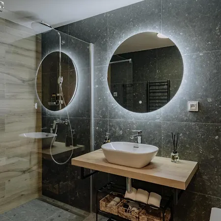 Apartmanhotel Relax Park Iii *
