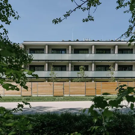 Relax Park Iii 公寓式酒店 Třeboň